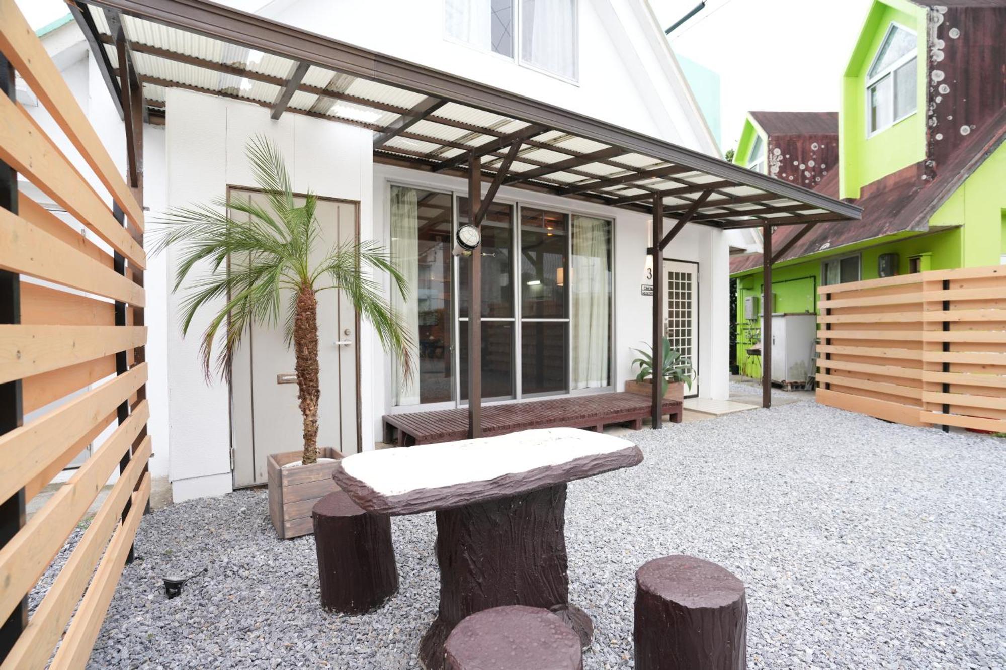 Cinema Resorts 3 Motobu Eksteriør billede
